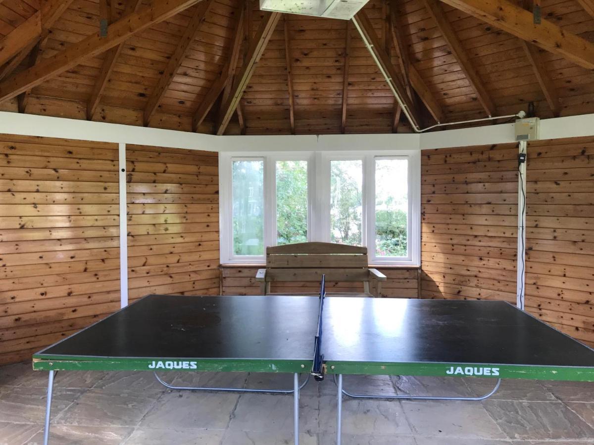 Liming Lodge - Lakeside Home In The Cotswolds South Cerney Ngoại thất bức ảnh