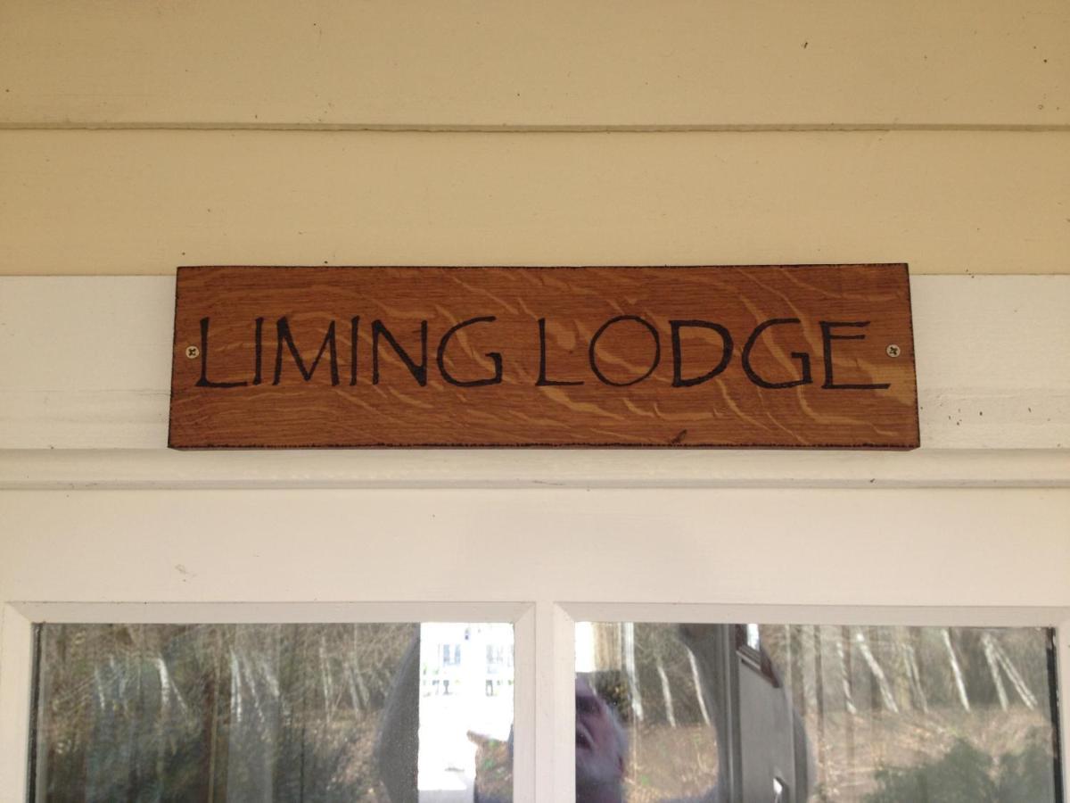 Liming Lodge - Lakeside Home In The Cotswolds South Cerney Ngoại thất bức ảnh